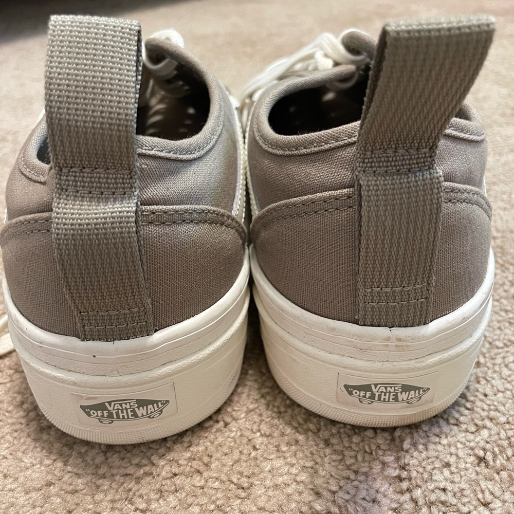 Vans lug sole waffle cup platform tennis shoes women’s 10. - Picture 3 of 6